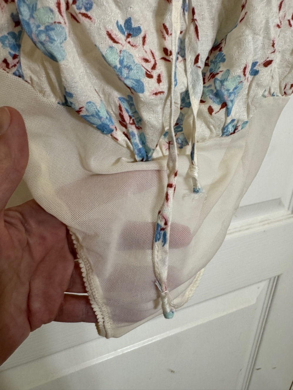 Free People Intimately Ivory Blue Floral Bodysuit Ruffle Boho Cottagecore XS - Picture 7 of 8